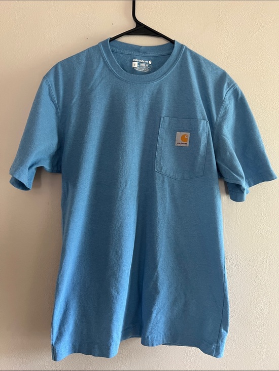 Carhartt Other - Carhartt men’s tshirt size small, loose fit.